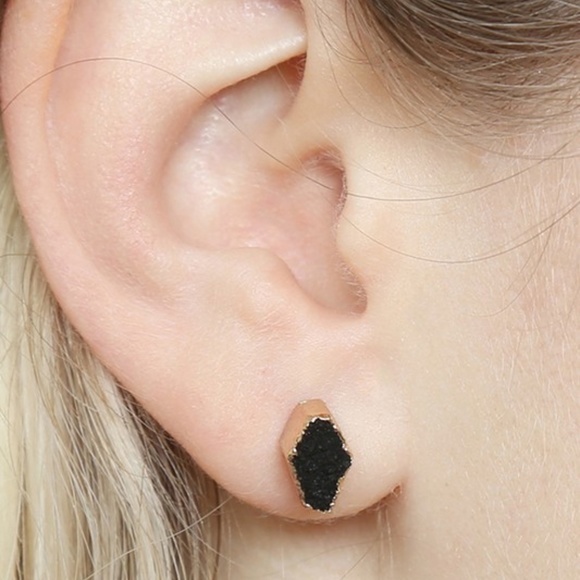 DRUZY STUD EARRINGS - Picture 1 of 4